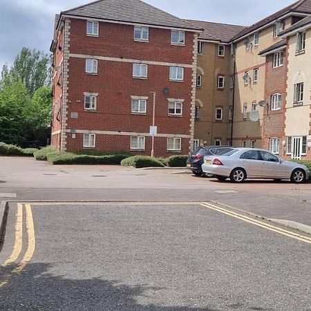 Very Nice Two Bedroom Apartment In London Eksteriør bilde